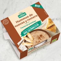 Humus de nueces y romero